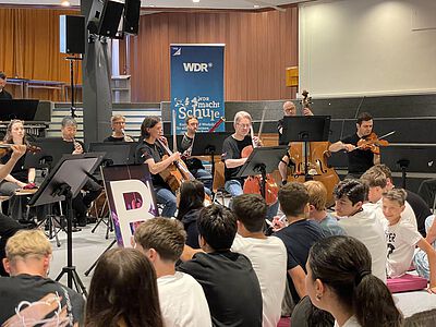 „Musik-Battle“ mit dem WDR für die Jgst. 8 und 9 „Musik-Battle“ mit dem WDR für die Jgst. 8 und 9